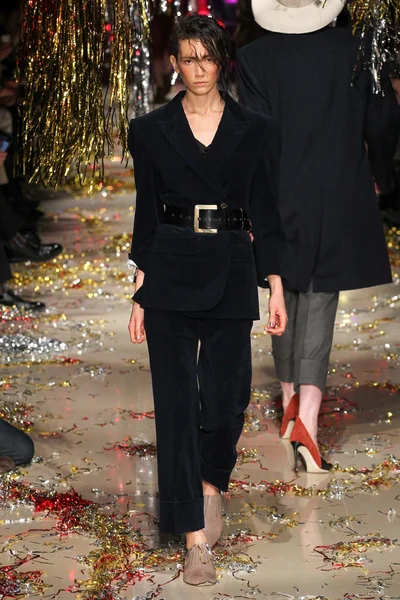 Look 4